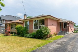 17 Risdon Court  Toronto, ON M9C 4E6