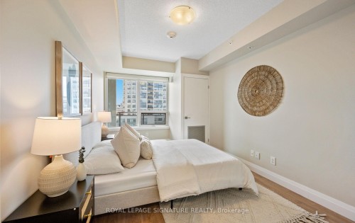 706-53 Arthur Street S, Guelph, ON - Indoor Photo Showing Bedroom