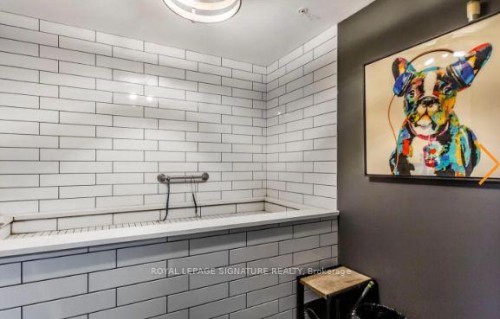 706-53 Arthur Street S, Guelph, ON - Indoor