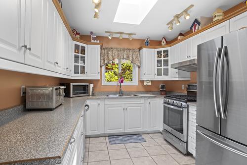 13532 Mountain Shores Road, Boswell, BC - Indoor Photo Showing Kitchen With Double Sink