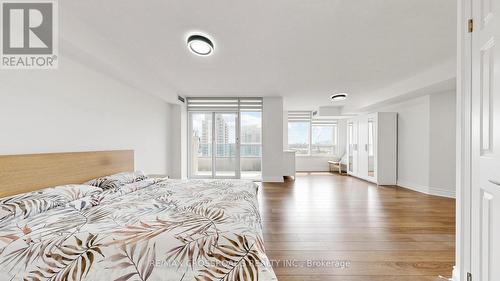 656 - 23 Cox Boulevard, Markham, ON - Indoor Photo Showing Bedroom