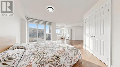 656 - 23 Cox Boulevard, Markham, ON - Indoor Photo Showing Bedroom