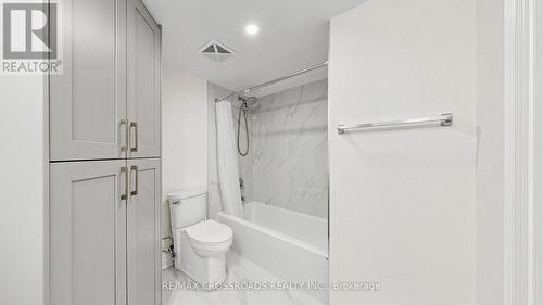 656 - 23 Cox Boulevard, Markham, ON - Indoor Photo Showing Bathroom