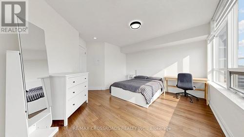 656 - 23 Cox Boulevard, Markham, ON - Indoor Photo Showing Bedroom