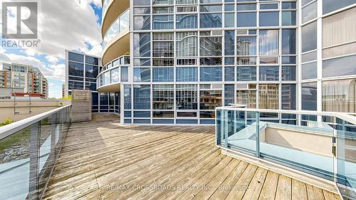 656 - 23 Cox Boulevard, Markham, ON - Outdoor