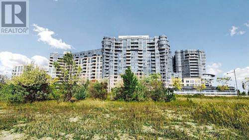 656 - 23 Cox Boulevard, Markham, ON - Outdoor With Facade