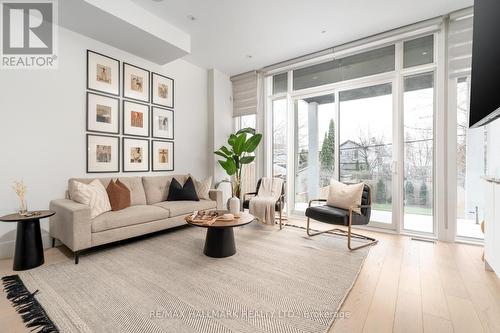 167 Sammon Avenue, Toronto, ON - Indoor Photo Showing Living Room