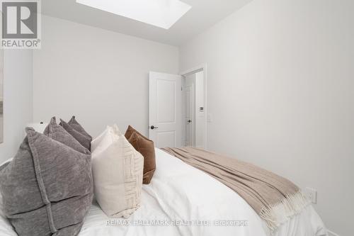 167 Sammon Avenue, Toronto, ON - Indoor