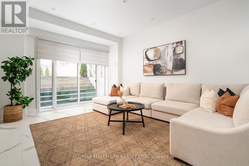 167 Sammon Avenue, Toronto, ON - Indoor Photo Showing Living Room