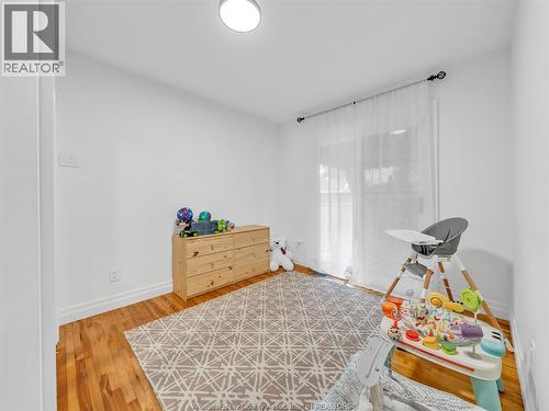 4891 Seminole, Windsor, ON - Indoor