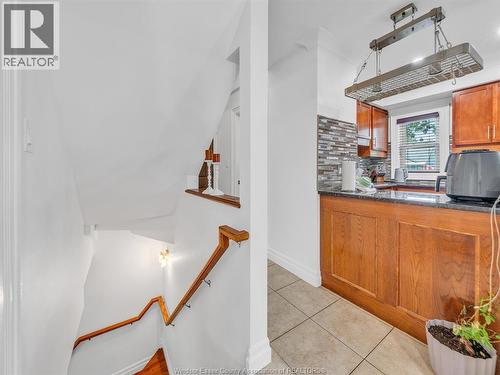 4891 Seminole, Windsor, ON - Indoor