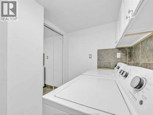 4891 Seminole, Windsor, ON - Indoor Photo Showing Laundry Room
