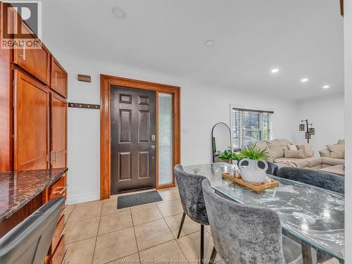 4891 Seminole, Windsor, ON - Indoor Photo Showing Dining Room