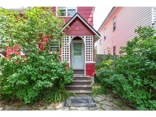 360-362 Cameron St, Moncton, NB - Outdoor