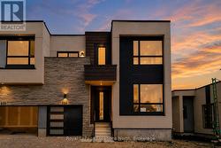 224 STONELEIGH DRIVE  Blue Mountains, ON L9Y 5T9