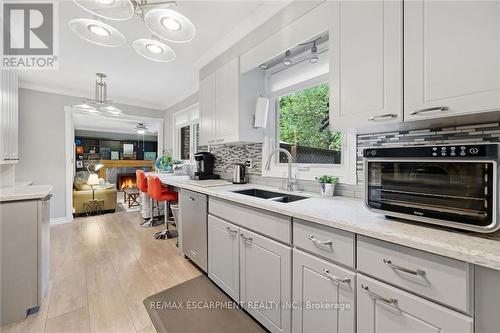 132 Hampton Heath Road, Burlington, ON - Indoor Photo Showing Kitchen With Double Sink