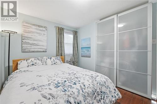 132 Hampton Heath Road, Burlington, ON - Indoor Photo Showing Bedroom