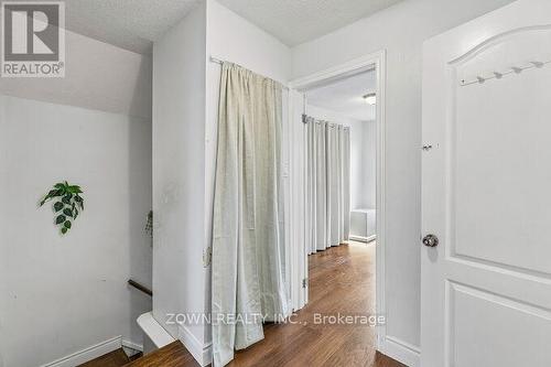 6 Albany Avenue, Hamilton, ON - Indoor Photo Showing Other Room