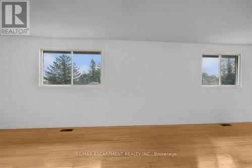 345 Berkindale Drive, Hamilton, ON - Indoor Photo Showing Other Room
