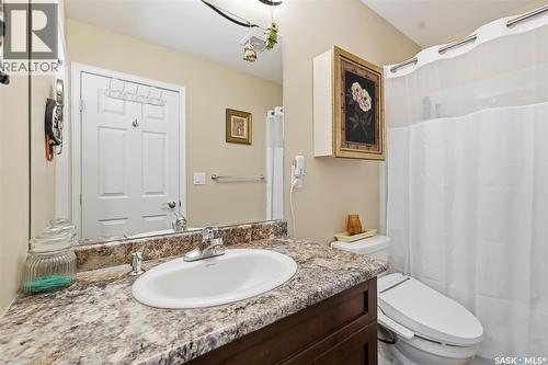503 Maple Crescent, Warman, SK - Indoor Photo Showing Bathroom