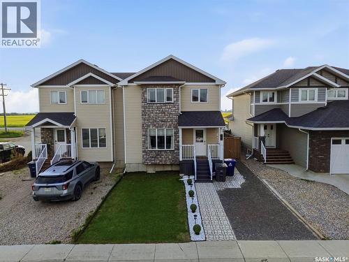503 Maple Crescent, Warman, SK - Outdoor With Facade
