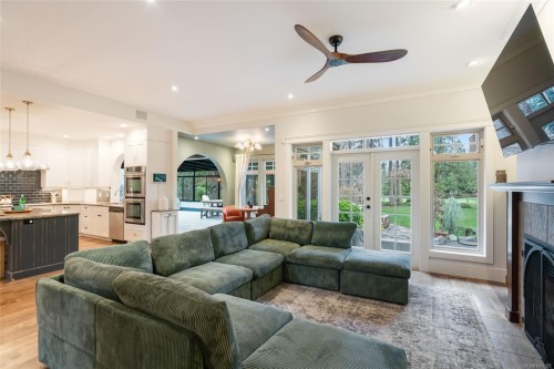 531 Yambury Rd, Qualicum Beach, BC 