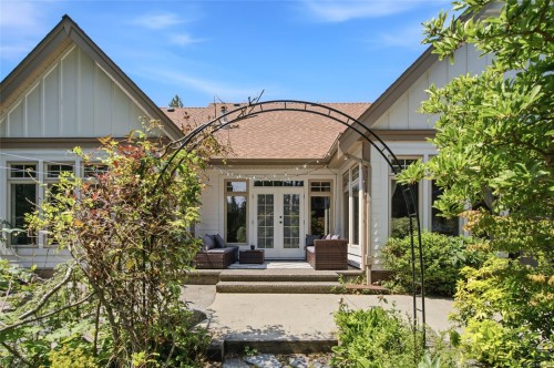 531 Yambury Rd, Qualicum Beach, BC 