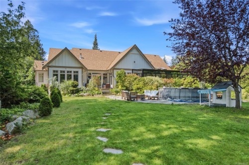 531 Yambury Rd, Qualicum Beach, BC 