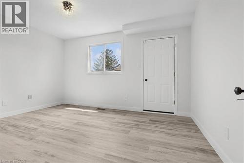 345 Berkindale Drive, Hamilton, ON - Indoor Photo Showing Other Room