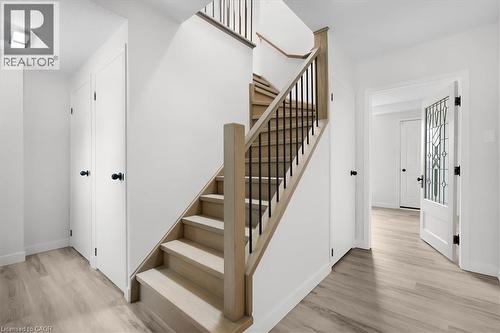 345 Berkindale Drive, Hamilton, ON - Indoor Photo Showing Other Room