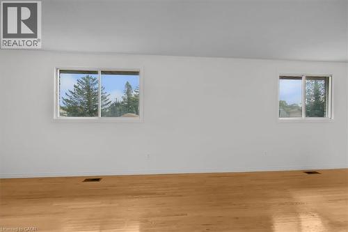 345 Berkindale Drive, Hamilton, ON - Indoor Photo Showing Other Room