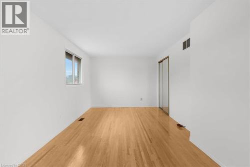 345 Berkindale Drive, Hamilton, ON - Indoor Photo Showing Other Room