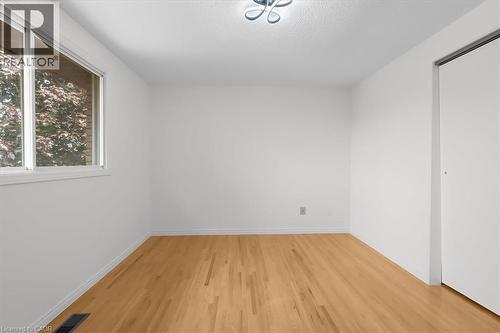 345 Berkindale Drive, Hamilton, ON - Indoor Photo Showing Other Room