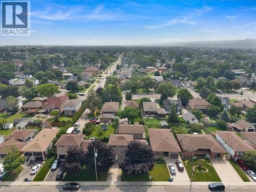 mature trees - 345 Berkindale Drive, Hamilton, ON - Outdoor With View