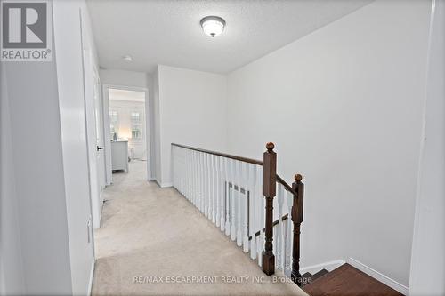 5111 Silvercreek Drive, Burlington, ON - Indoor Photo Showing Other Room
