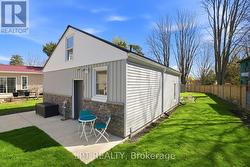 Front patio sitting area at the bunkie. - 