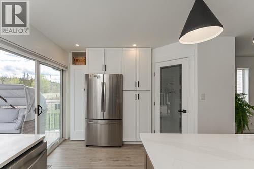 5940 Kovachich Drive, Prince George, BC - Indoor Photo Showing Kitchen
