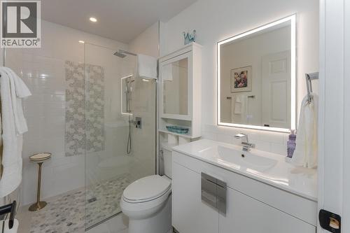5940 Kovachich Drive, Prince George, BC - Indoor Photo Showing Bathroom