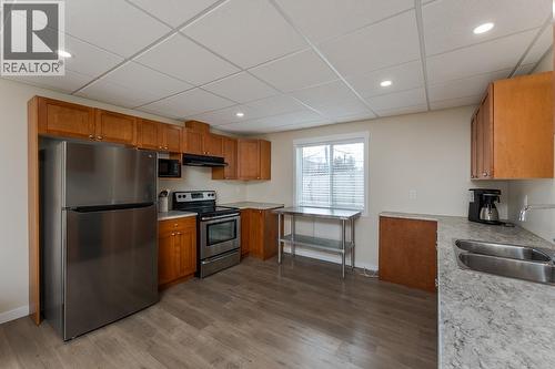 5940 Kovachich Drive, Prince George, BC - Indoor Photo Showing Kitchen With Double Sink