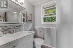 3 piece modern bathroom w/shower - 