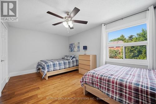6615 Snow Goose Lane, Mississauga, ON - Indoor Photo Showing Bedroom
