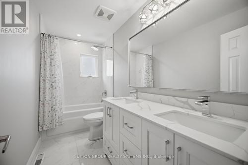 6615 Snow Goose Lane, Mississauga, ON - Indoor Photo Showing Bathroom