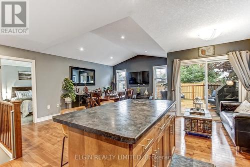 5 Hawthorn Court, St. Thomas, ON - Indoor
