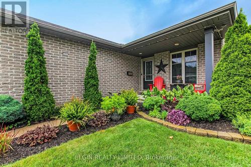 5 Hawthorn Court, St. Thomas, ON - Outdoor With Deck Patio Veranda