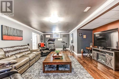 5 Hawthorn Court, St. Thomas, ON - Indoor Photo Showing Living Room