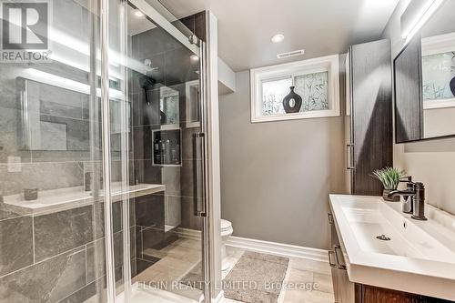 5 Hawthorn Court, St. Thomas, ON - Indoor Photo Showing Bathroom