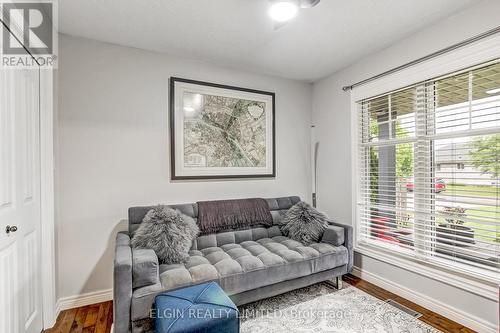 5 Hawthorn Court, St. Thomas, ON - Indoor