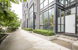 2BD BED - 418 LAKE SHORE BOULEVARD W Toronto, ON M5V 2V9
