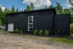 Garage - 
