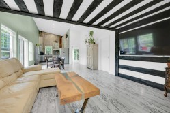 Salon - 